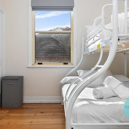 Restful And Cosy 4 Bed Home Minutes From The Beach Sandgate Exterior photo
